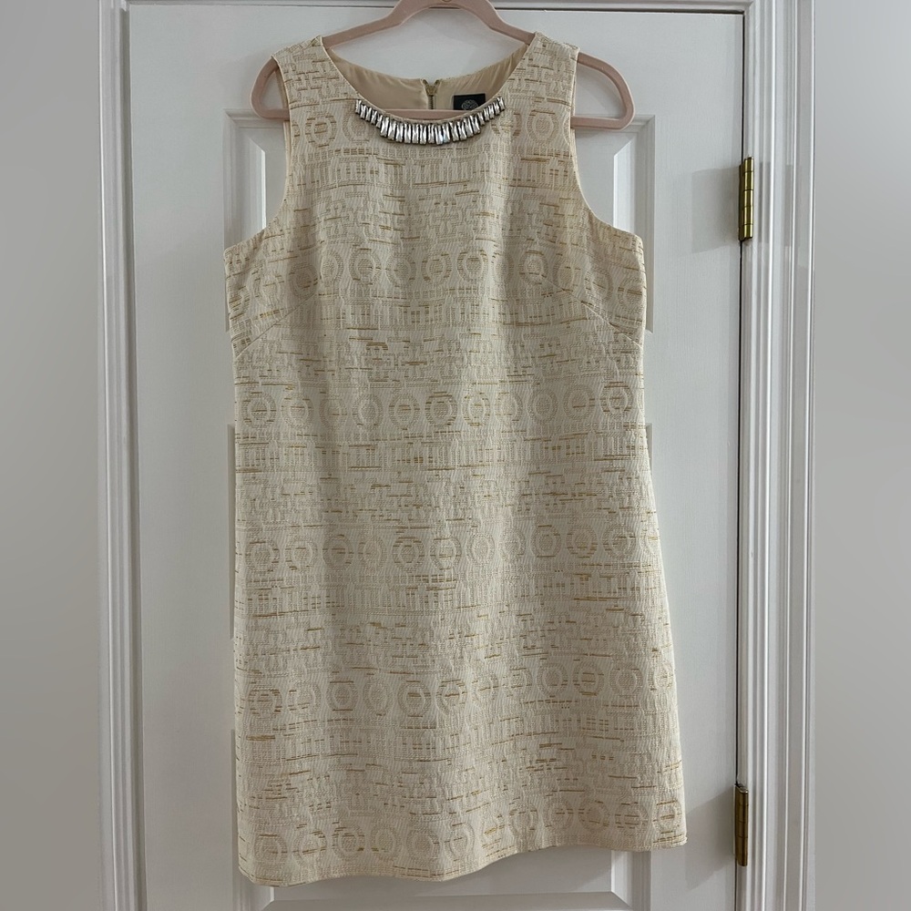 Classy, Gold & Cream Vince Camuto Dress, Size 14 in excellent condition.